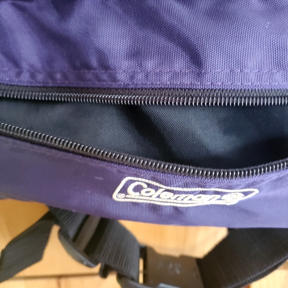 Coleman Purple Large Fanny Pack Or Belt Bag - Picture 3 of 8